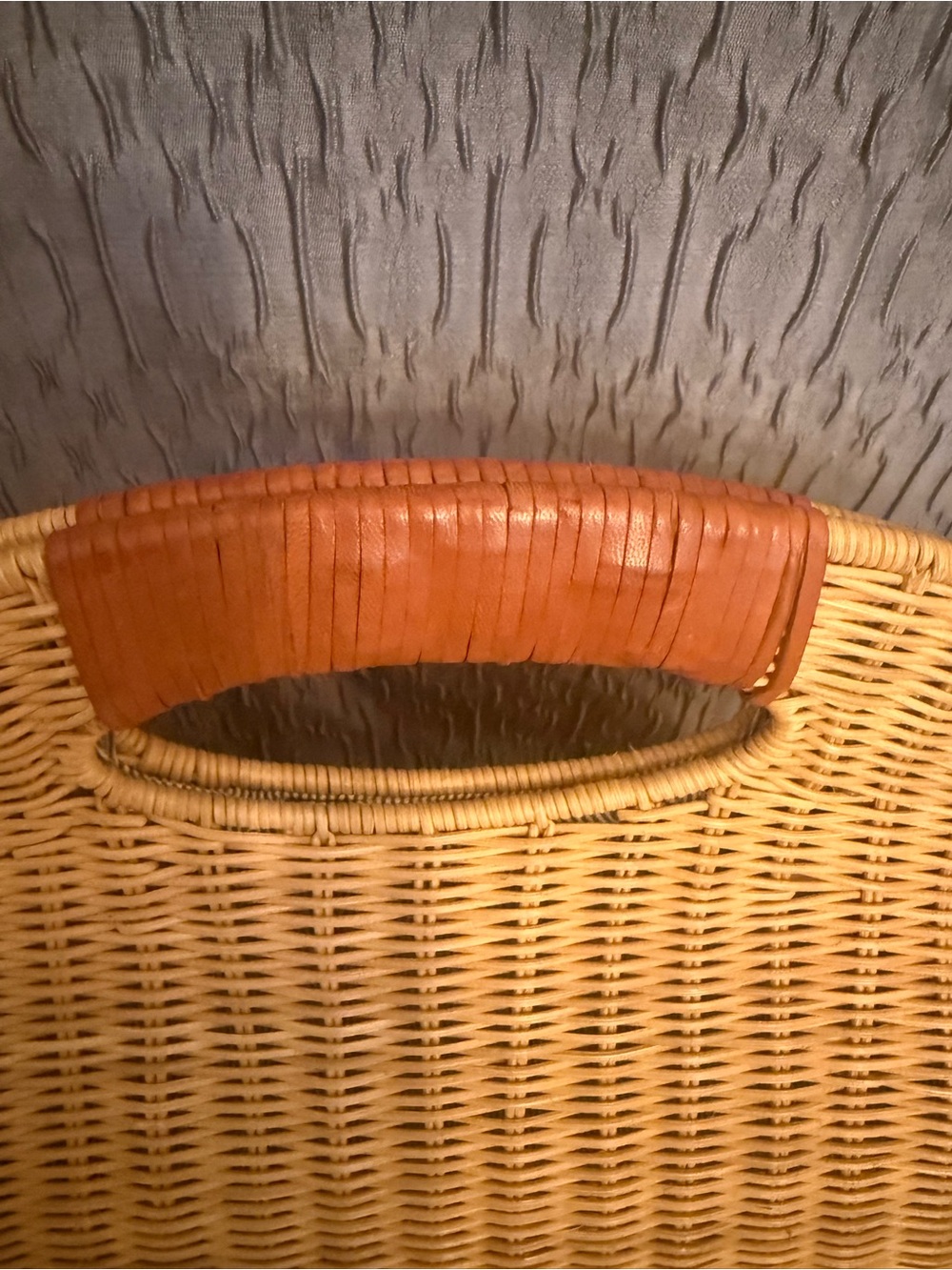 J. McLaughlin Woven Wicker Rattan Handbag Leather Handles Striped Lining - Picture 4 of 11